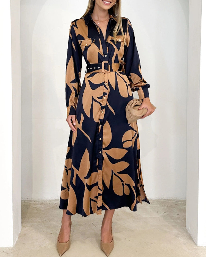 Robe élégante à manches longues et revers à imprimé feuilles