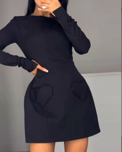 Robe Élégante À Manches Longues Et Coupe Cintrée